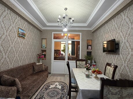 3 otaq · 60 m² · 1/6 mərtəbə, Qurtuluş 93