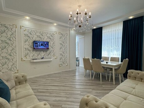 Qurtuluş 93 kompleksində 3 otaqlı yeni tikili mənzil satılır, 80 m², 125 000 AZN, şəkil 4 / 12