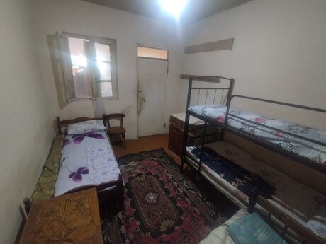 Koroğluda 1 otaqlı həyət evi kirayə verilir, 50 m², 80 AZN/ay, şəkil 2 / 3