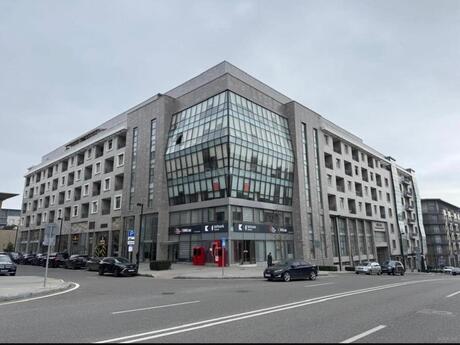 4 rooms · 300 m² · floor 8/8, Xətai