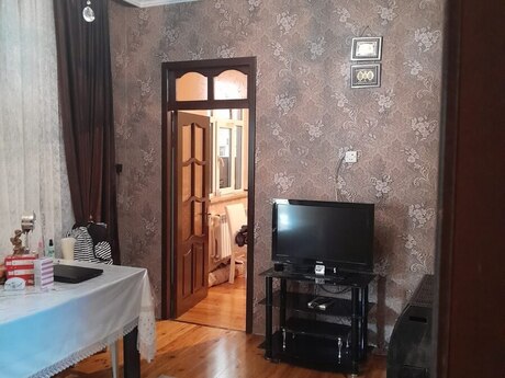 1 otaq · 60 m²
