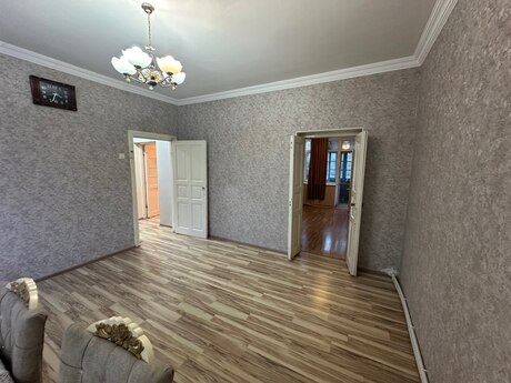 Продаётся 3-комнатная квартира в старом фонде, Lökbatan, 56 м², 105 000 AZN, фото 3 / 12