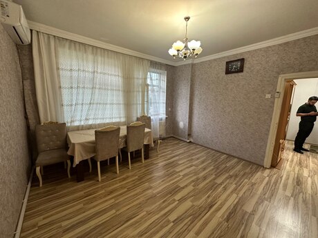 Продаётся 3-комнатная квартира в старом фонде, Lökbatan, 56 м², 105 000 AZN, фото 2 / 12