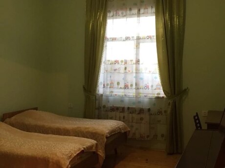 Mərdəkanda 3 otaqlı həyət evi kirayə verilir, 130 m², 650 AZN/ay, şəkil 2 / 12