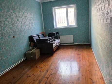 Binədə 4 otaqlı həyət evi kirayə verilir, 140 m², 600 AZN/ay, şəkil 5 / 12