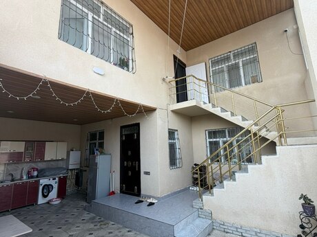7 otaq · 200 m² · 2/1 mərtəbə, Binəqədi