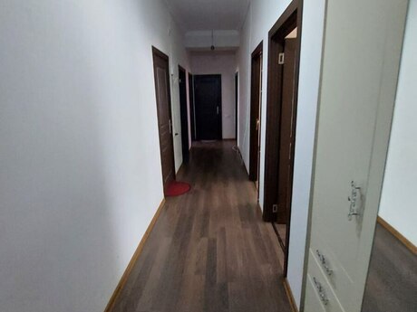4 otaq · 100 m² · 8/9 mərtəbə, Hövsan