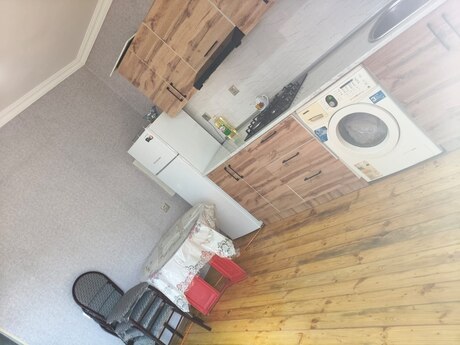 Hövsanda 1 otaqlı həyət evi kirayə verilir, 150 m², 250 AZN/ay, şəkil 2 / 5