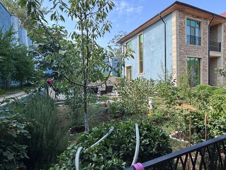 6 otaq · 250 m² · 1/1 mərtəbə, Novxanı