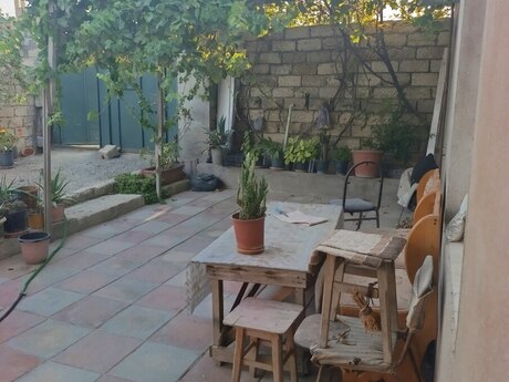 3 otaq · 100 m²