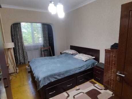 3-комн. · 90 m²