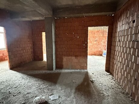 3-комн. · 131 m²