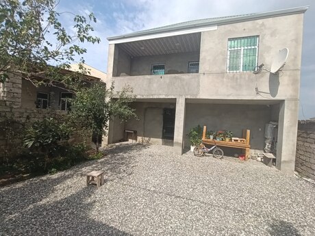 4 otaq · 160 m²