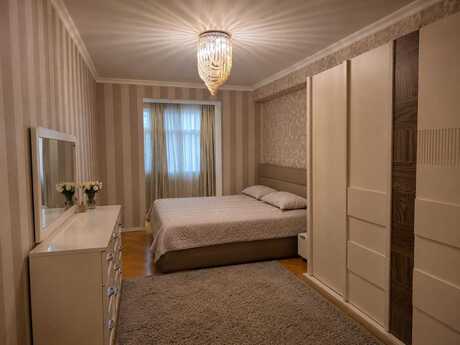 Nəriman Nərimanovda 3 otaqlı köhnə tikili mənzil kirayə verilir, 110 m², 1 200 AZN/ay, şəkil 4 / 11
