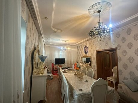 Sulutəpədə 6 otaqlı həyət evi satılır, 200 m², 345 000 AZN, şəkil 5 / 12