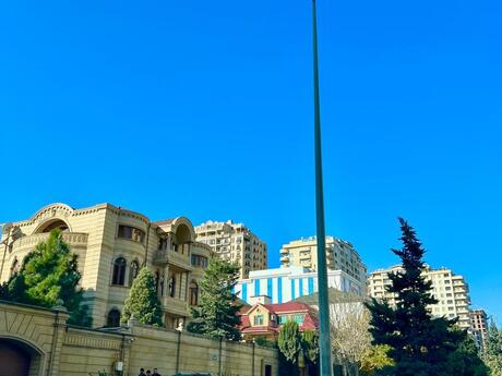 6 otaq · 400 m²