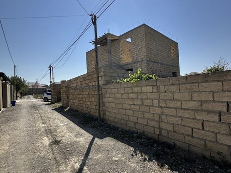 Sarayda 7 otaqlı həyət evi satılır, 200 m², 53 000 AZN, şəkil 2 / 12