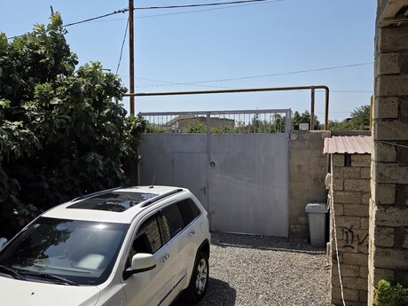 3 otaq · 80 m² · 1/1 mərtəbə, Zirə