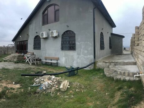5 otaq · 180 m² · 1/1 mərtəbə, Novxanı