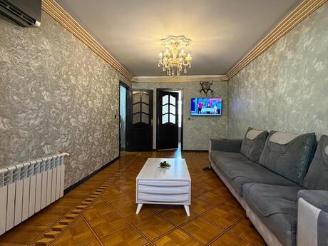 Bakıxanovda 2 otaqlı köhnə tikili mənzil kirayə verilir, 60 m², 550 AZN/ay, şəkil 2 / 11