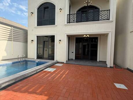 4 otaq · 175 m²