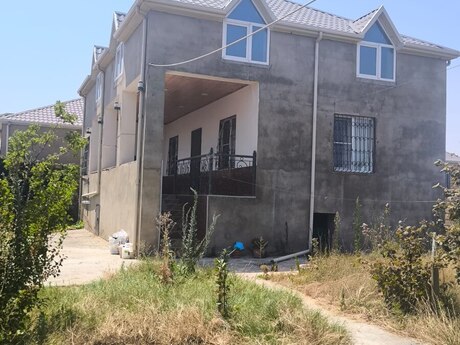 3 otaq · 153 m²