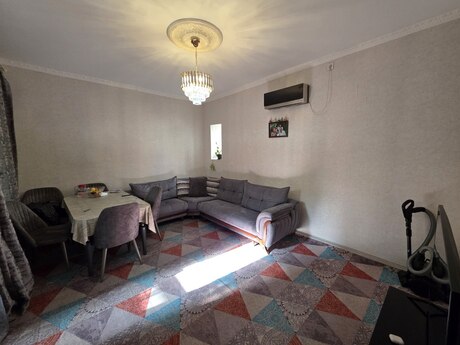 28 Mayda 2 otaqlı köhnə tikili mənzil satılır, 33 m², 105 000 AZN, şəkil 2 / 5