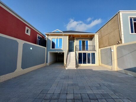 4-комн. · 250 m²