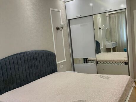 Продаётся 4-комнатная квартира в новостройке, Əhmədli, 133 м², 300 000 AZN, фото 2 / 12