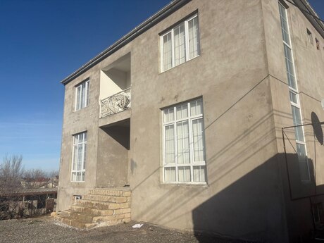 9-room house for sale in Saray, 510 m², 350 000 AZN, photo 2 / 12