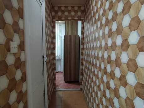 Neftçilərdə 2 otaqlı köhnə tikili mənzil satılır, 50 m², 140 000 AZN, şəkil 3 / 6