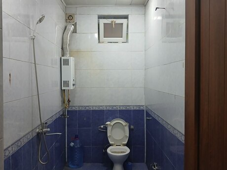 Qaraçuxurda 3 otaqlı həyət evi kirayə verilir, 150 m², 450 AZN/ay, şəkil 5 / 12