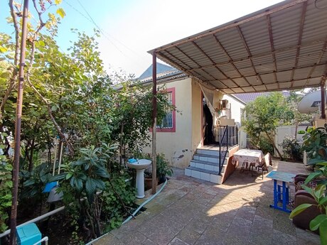 4 otaq · 100 m² · 1/1 mərtəbə, Zabrat