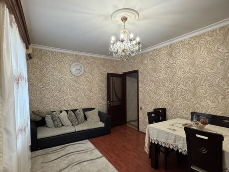 Maştağada 3 otaqlı köhnə tikili mənzil satılır, 60 m², 185 000 AZN, şəkil 2 / 11