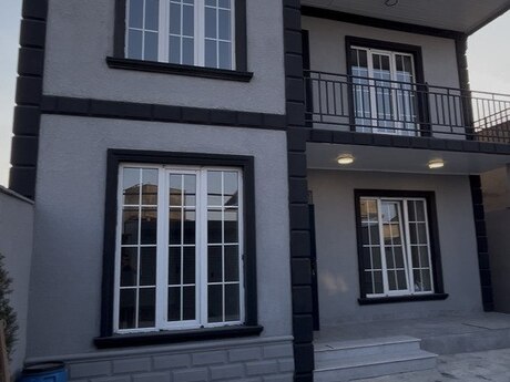 4 otaq · 160 m²
