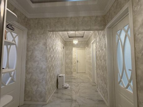 Yeni Günəşlidə 5 otaqlı köhnə tikili mənzil satılır, 120 m², 240 000 AZN, şəkil 5 / 12