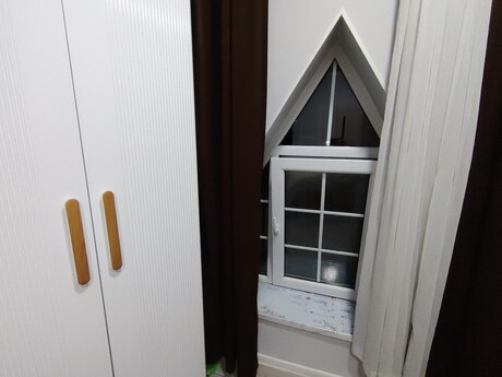 Şüvəlanda 4 otaqlı həyət evi kirayə verilir, 180 m², 1 000 AZN/ay, şəkil 2 / 12