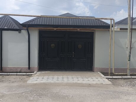4 otaq · 105 m² · 1/1 mərtəbə, Yeni Ramana