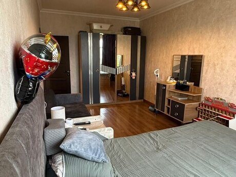 Əhmədlidə 2 otaqlı köhnə tikili mənzil satılır, 65 m², 160 000 AZN, şəkil 4 / 8