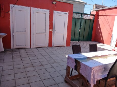 3 otaq · 95 m²