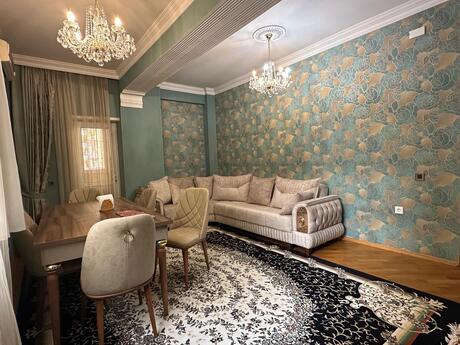 2 otaq · 80 m² · 2/17 mərtəbə, Memar Əcəmi