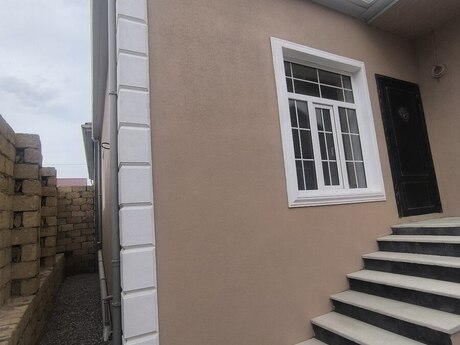 Hökməlidə 3 otaqlı həyət evi satılır, 70 m², 57 000 AZN, şəkil 2 / 12