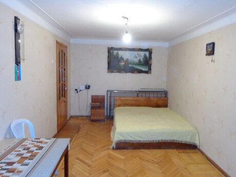 2 otaq · 42 m² · 5/5 mərtəbə, Yasamal