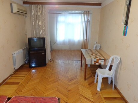 Yasamalda 2 otaqlı köhnə tikili mənzil satılır, 42 m², 135 000 AZN, şəkil 2 / 12