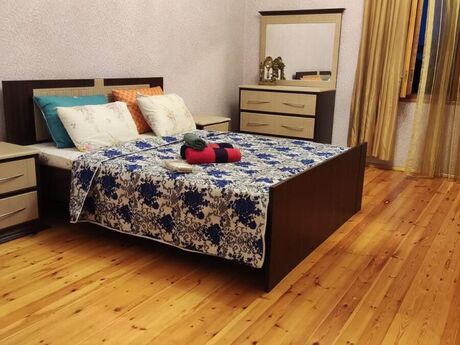 28 Mayda 2 otaqlı köhnə tikili mənzil satılır, 70 m², 215 000 AZN, şəkil 3 / 12