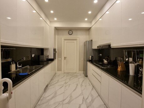 4-room new-build apartment for sale in 3-cü mikrorayon, 151 m², 368 000 AZN, photo 5 / 12