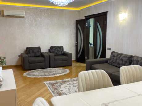 İnşaatçılarda 3 otaqlı köhnə tikili mənzil satılır, 115 m², 299 000 AZN, şəkil 3 / 12