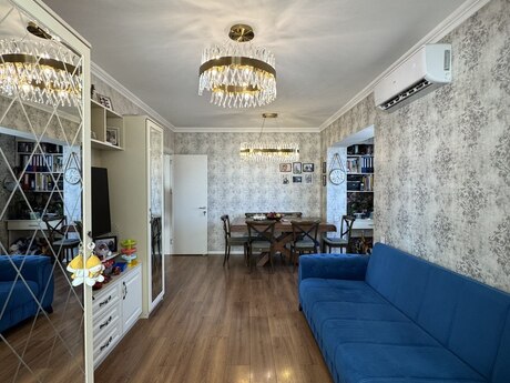 2-room old-build apartment for sale in 8-ci mikrorayon, 45 m², 165 000 AZN, photo 3 / 12