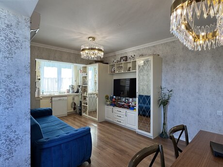 2-room old-build apartment for sale in 8-ci mikrorayon, 45 m², 165 000 AZN, photo 2 / 12