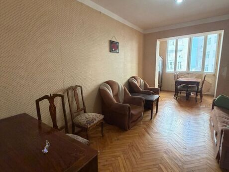 2-room old-build apartment for sale in Elmlər Akademiyası, 61 m², 200 000 AZN, photo 4 / 12